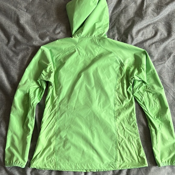 Columbia light-weight hooded jacket (women’s S) - Picture 8 of 8